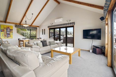 Photo of property in 1/11 Krissell Place, Acacia Bay, Taupo, 3330