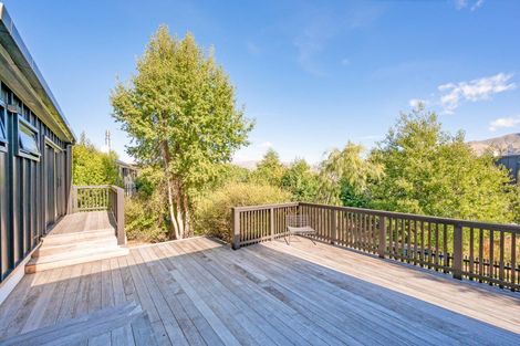 Photo of property in 9 Matipo Street, Wanaka, 9305