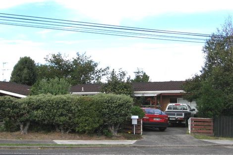 Photo of property in 1/957a Beach Road, Torbay, Auckland, 0630