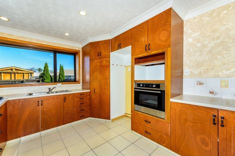 Photo of property in 32 Ben Nevis Drive, Broomfield, Christchurch, 8042