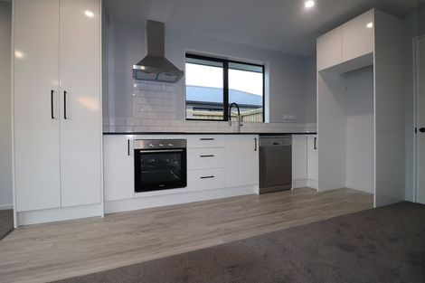 Photo of property in 30a/4 Northcote Road, Northcote, Christchurch, 8052