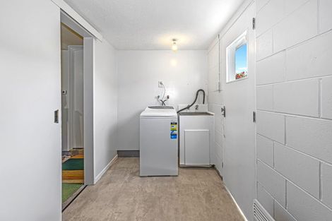 Photo of property in 2/58 Ambleside Drive, Burnside, Christchurch, 8053