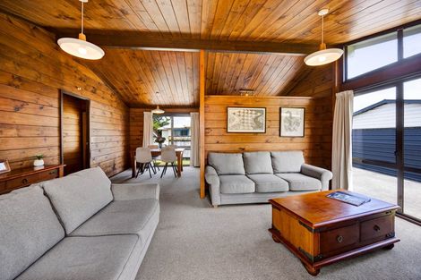 Photo of property in 23 Rospeath Crescent, Spotswood, New Plymouth, 4310