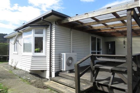 Photo of property in 26 Main Street, Reefton, 7830