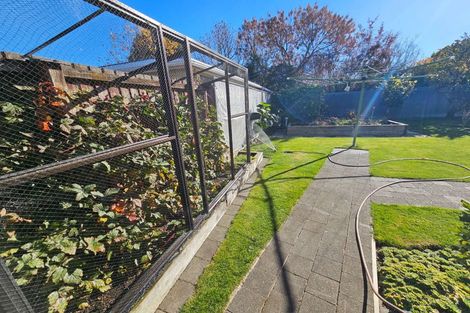 Photo of property in 32 Springbank Street, Bryndwr, Christchurch, 8053