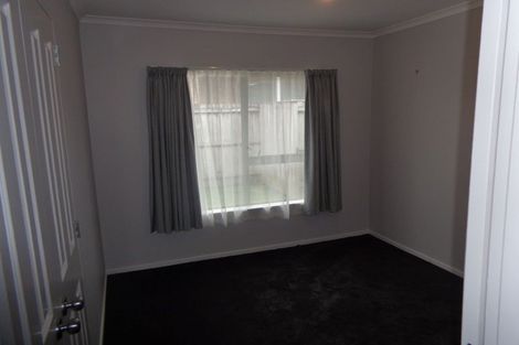 Photo of property in 16a Munroe Road, Ranui, Auckland, 0612