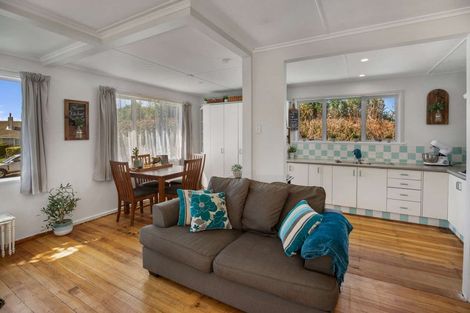 Photo of property in 27 Essex Street, Stratford, 4332