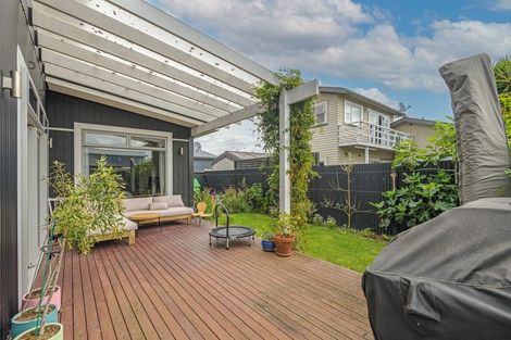 Photo of property in 123 Heretaunga Street, Palmerston North, 4414