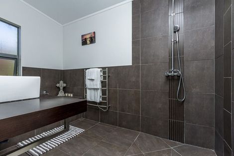 Photo of property in 114 The Avenue, Lucas Heights, Auckland, 0632