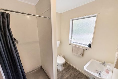 Photo of property in 35 Knowles Street, Terrace End, Palmerston North, 4410