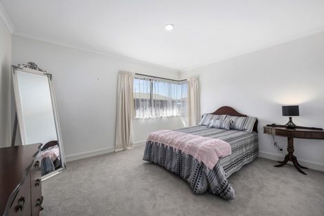 Photo of property in 30f4- King Street, Ebdentown, Upper Hutt, 5018