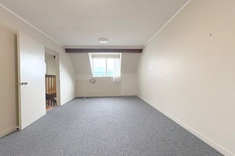 Photo of property in 16 Attlee Place, Gisborne, 4010