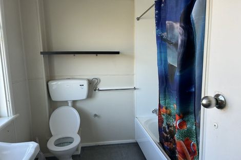 Photo of property in 8-10 Dix Crescent, Riversdale, Blenheim, 7201