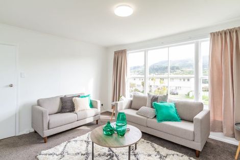 Photo of property in 29 Roberts Street, Tawa, Wellington, 5028