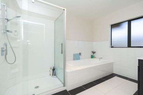 Photo of property in 20 Merlin Close, Huntington, Hamilton, 3210