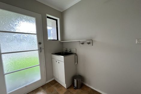 Photo of property in 201a Newlands Road, Newlands, Wellington, 6037