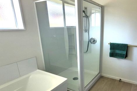 Photo of property in 36 Sylvan Avenue, Waikanae, 5036