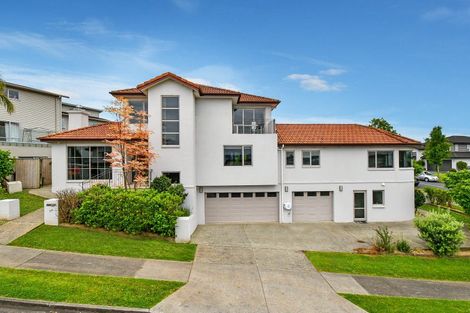 Photo of property in 36 Leburn Crescent, Flat Bush, Auckland, 2016