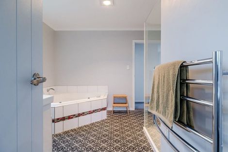 Photo of property in 7 Pegasus Place, Kelvin Grove, Palmerston North, 4414