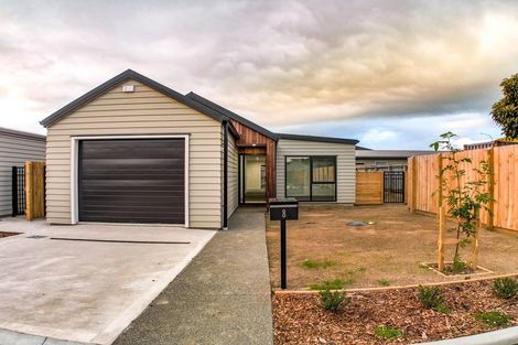 Photo of property in 8 Koru Loop, Paraparaumu, 5032
