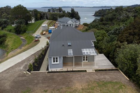 Photo of property in 204 Cape Rodney Road, Leigh, 0985