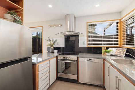 Photo of property in 89 Windermere Road, Papanui, Christchurch, 8053