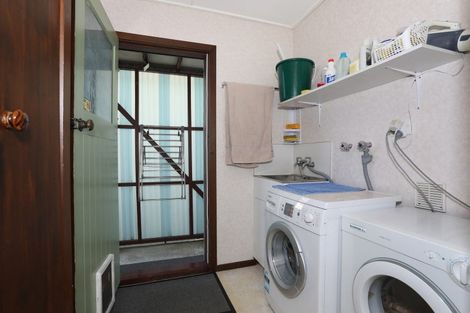 Photo of property in 12b Oxford Street, Marton, 4710