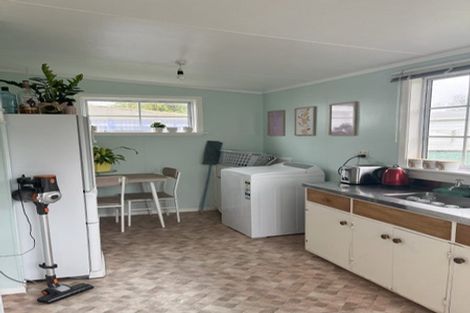 Photo of property in 26 Waimea Road, Waikanae Beach, Waikanae, 5036