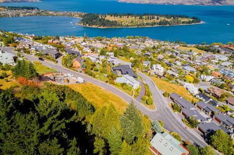 Photo of property in 2 Manchester Place, Queenstown, 9300