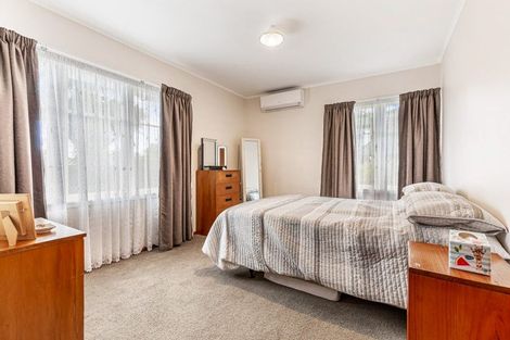 Photo of property in 32 Edwards Avenue, Henderson, Auckland, 0610