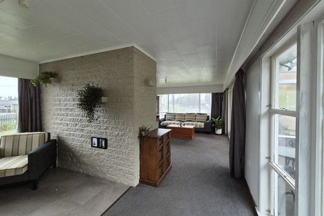 Photo of property in 22 Pembroke Road, Stratford, 4332