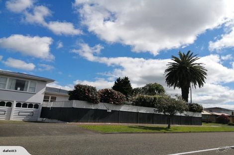 Photo of property in 42 Pitama Road, Awapuni, Palmerston North, 4412