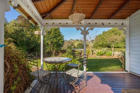Photo of property in 23 Hyndhope Road, Kennedys Bush, Christchurch, 8025