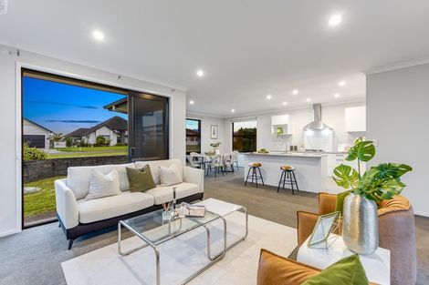 Photo of property in 81 Manuel Road, Silverdale, 0932