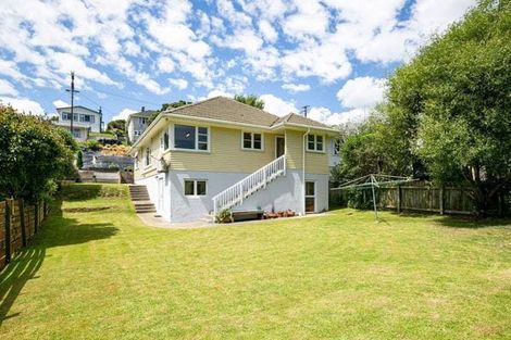 Photo of property in 8 Anthony Street, Tawa, Wellington, 5028