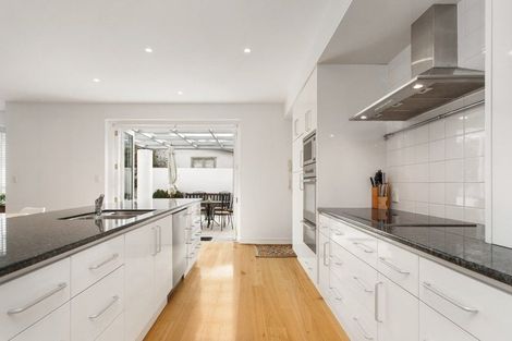 Photo of property in 40 Clissold Street, Merivale, Christchurch, 8014