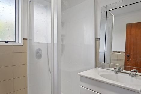 Photo of property in 1/4 Queenspark Drive, Parklands, Christchurch, 8083