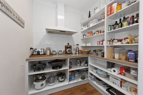 Photo of property in 8 Ravenscourt Place, Huntington, Hamilton, 3210