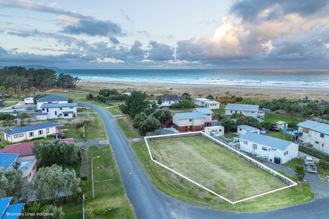 Photo of property in 10 Te Paerahi Road, Porangahau, 4293