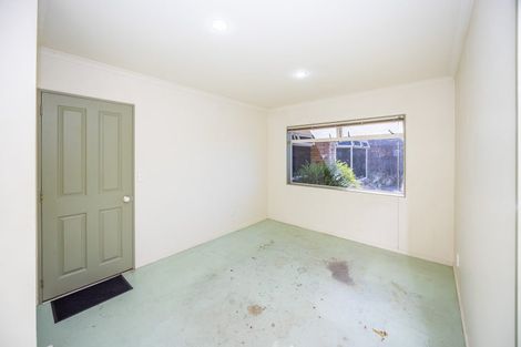 Photo of property in 15 Roderick Place, Rototuna, Hamilton, 3210
