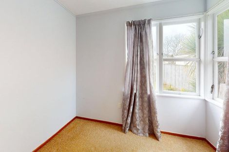 Photo of property in 22 Ellesmere Crescent, Highbury, Palmerston North, 4412