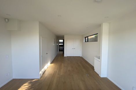 Photo of property in 3/16 Williamson Avenue, Belmont, Auckland, 0622