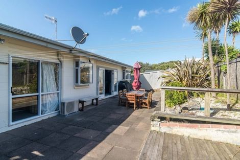 Photo of property in 155 Manly Street, Paraparaumu Beach, Paraparaumu, 5032