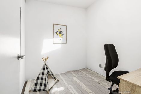 Photo of property in 63 Saddleback Grove, Karori, Wellington, 6012