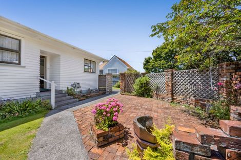 Photo of property in 5 Wera Street, Hawera, 4610