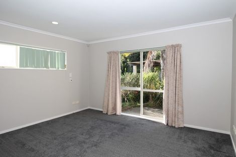 Photo of property in 12 Mellefont Close, East Tamaki Heights, Auckland, 2016
