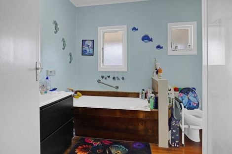 Photo of property in 51 Terou Street, Manaia, 4612