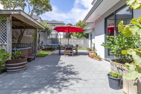 Photo of property in 203 Westchester Drive, Churton Park, Wellington, 6037