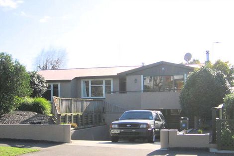 Photo of property in 8 Ashford Avenue, Hokowhitu, Palmerston North, 4410