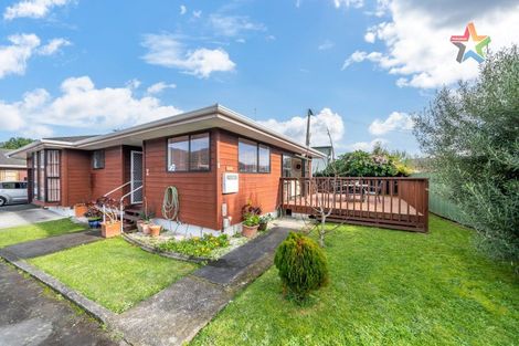 Photo of property in 2/8 Hewer Crescent, Naenae, Lower Hutt, 5011